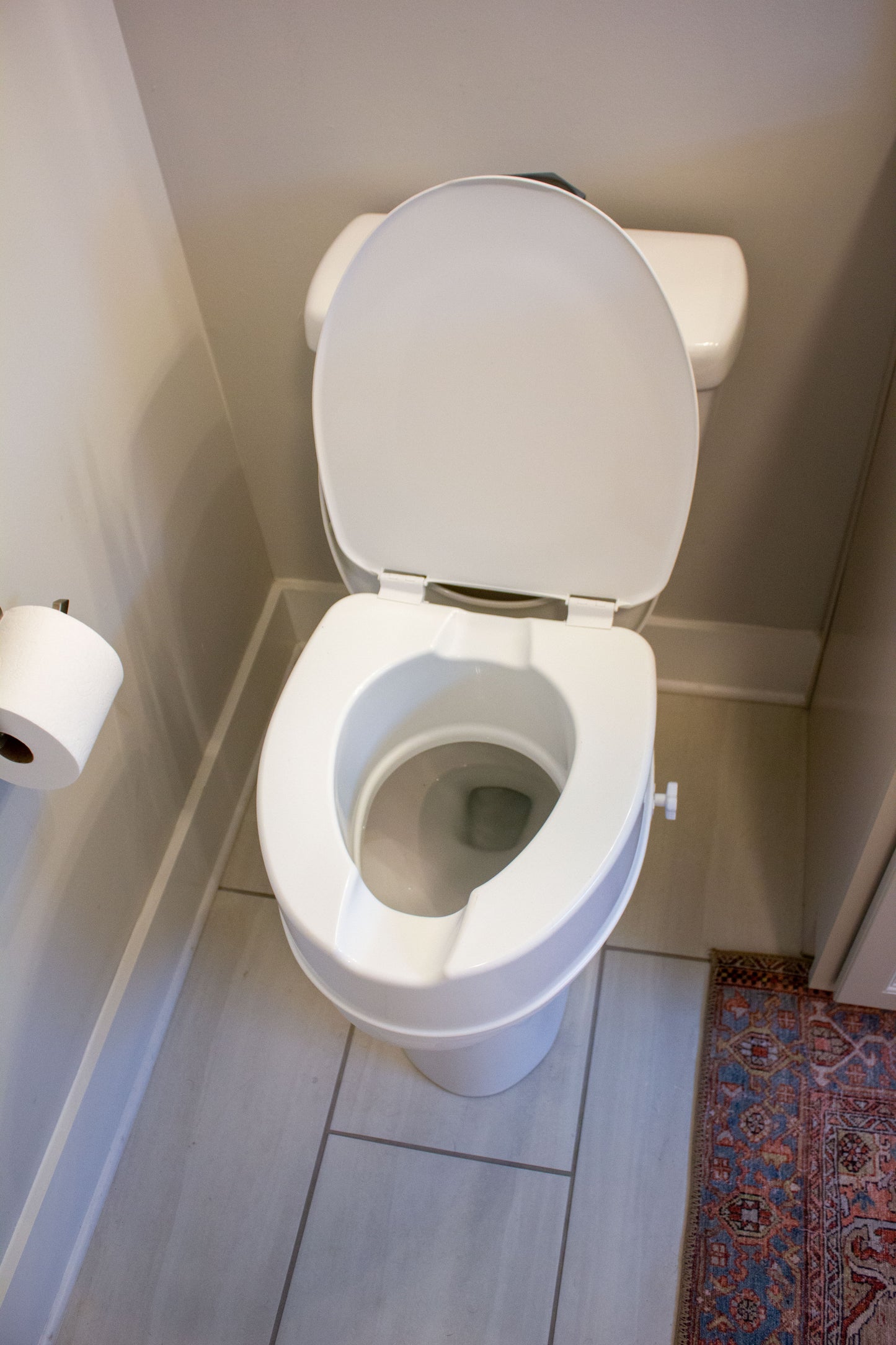 Deluxe, Padded Soft-TOP™ Raised Toilet Seat